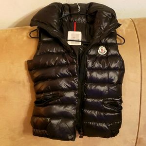 Moncler black puffy vest size small